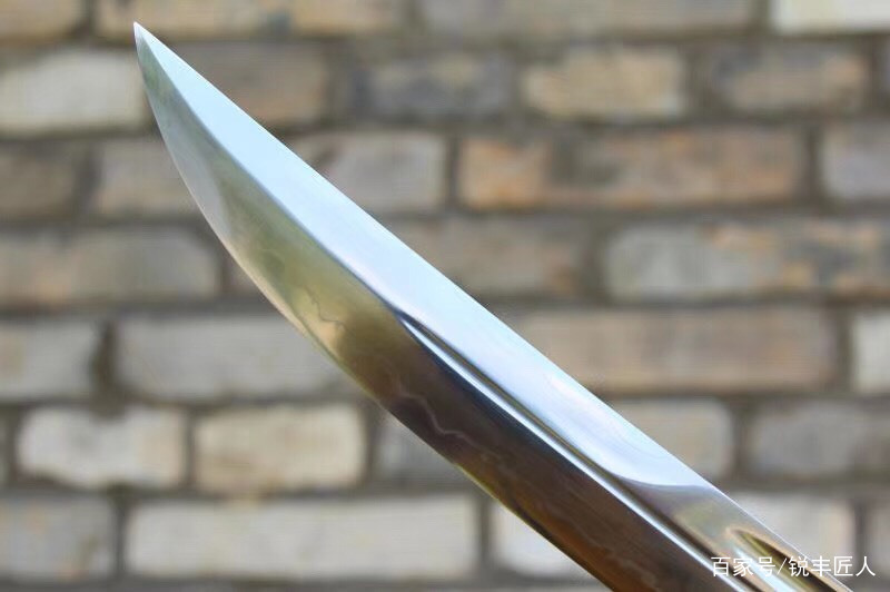 太阳成集团tyc7111cc:论:是什么催熟了我们的孩子?(图1) 太阳成集团tyc7111cc