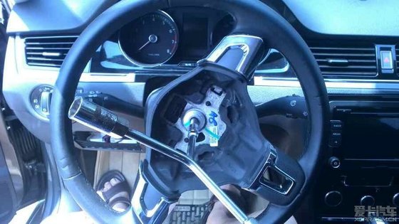 太阳成集团tyc7111cc|八成家长支持受欺负的孩子以暴制暴 暴力万岁?(图1) 太阳成集团tyc7111cc